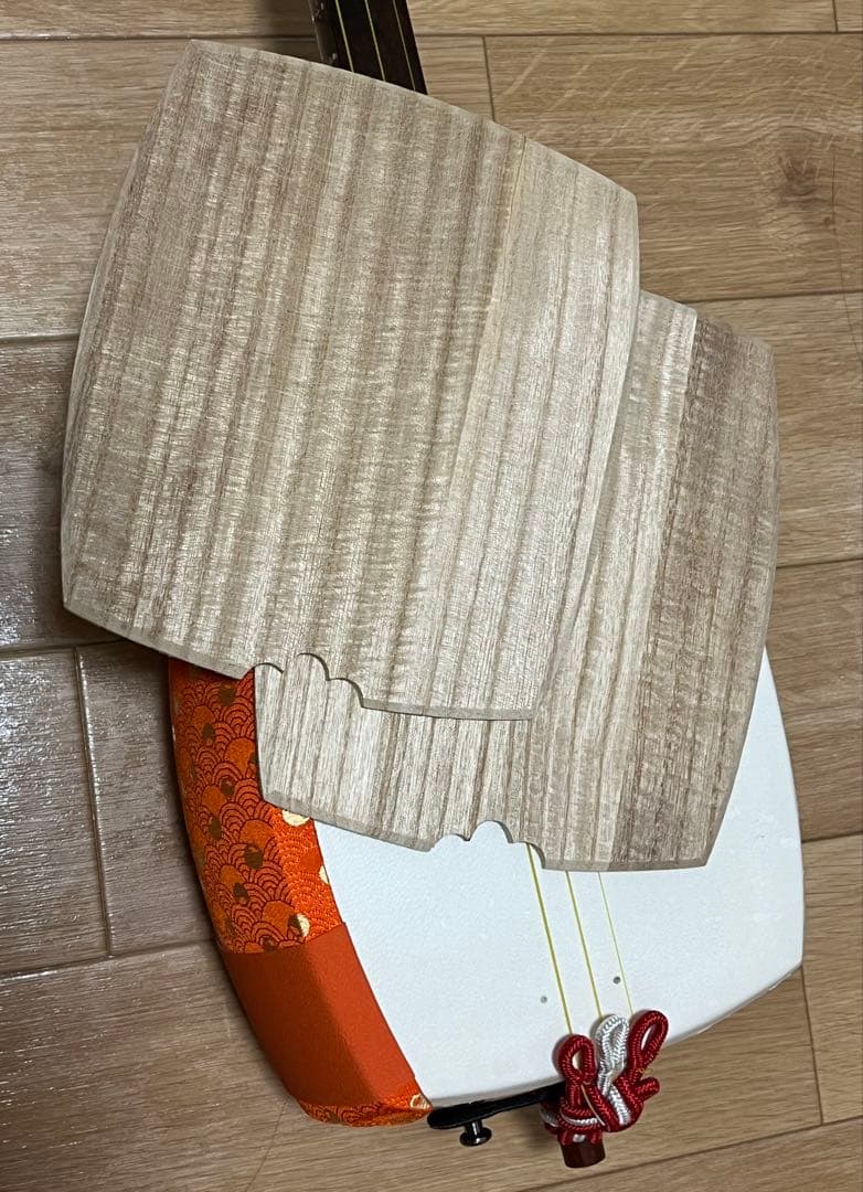 三味線本体 地歌　紫檀　ケース　スタンド付き