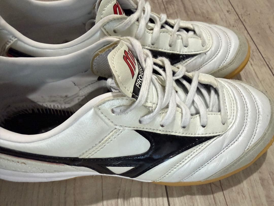 Mizuno モレリア　フットサルシューズ23センチ