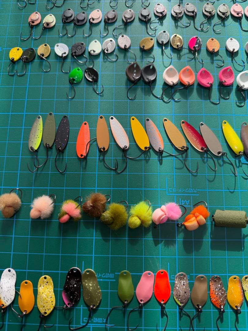 トラウト用ルアー約250個セット　ロブルアーバベル　スイッチバック　ドーナなど