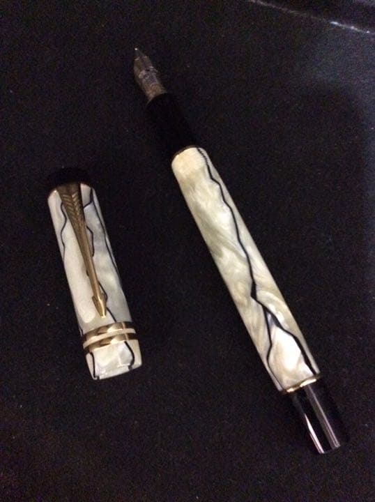 パーカー万年筆デュオフォールド インターナショナル