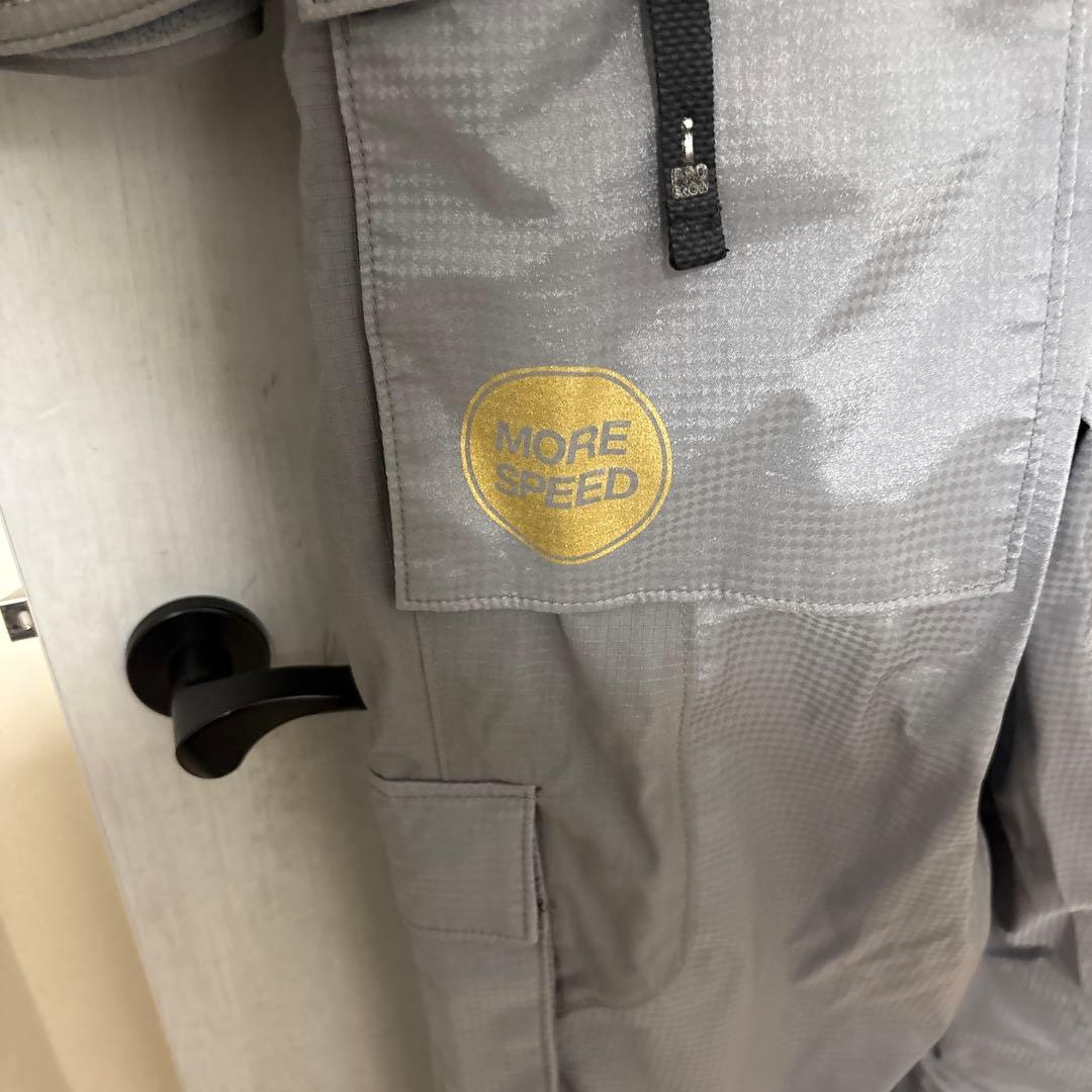 インハビタント　グレー フルボディ スノーボードウェア　サイズM