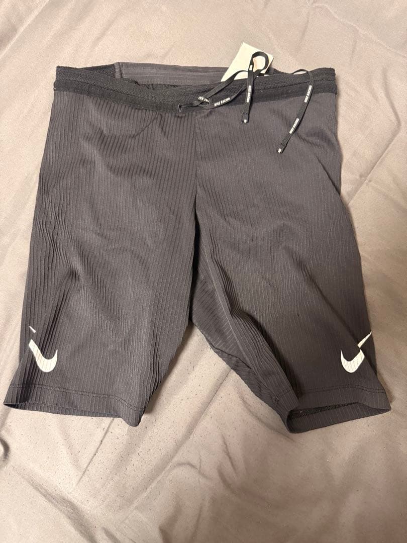 NIKEエアロスイフトハーフタイツs