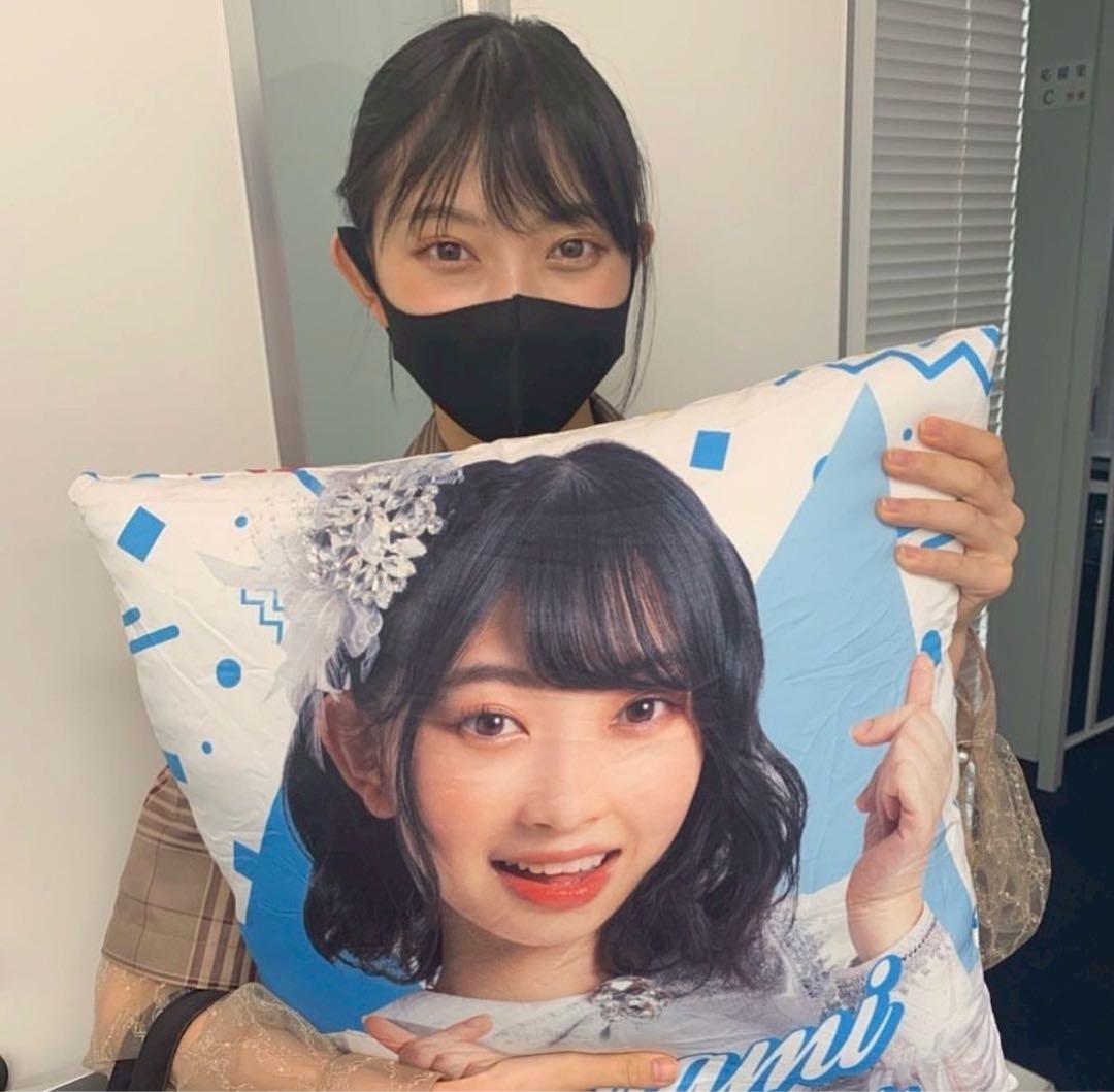 菅田愛貴　レア　クッション