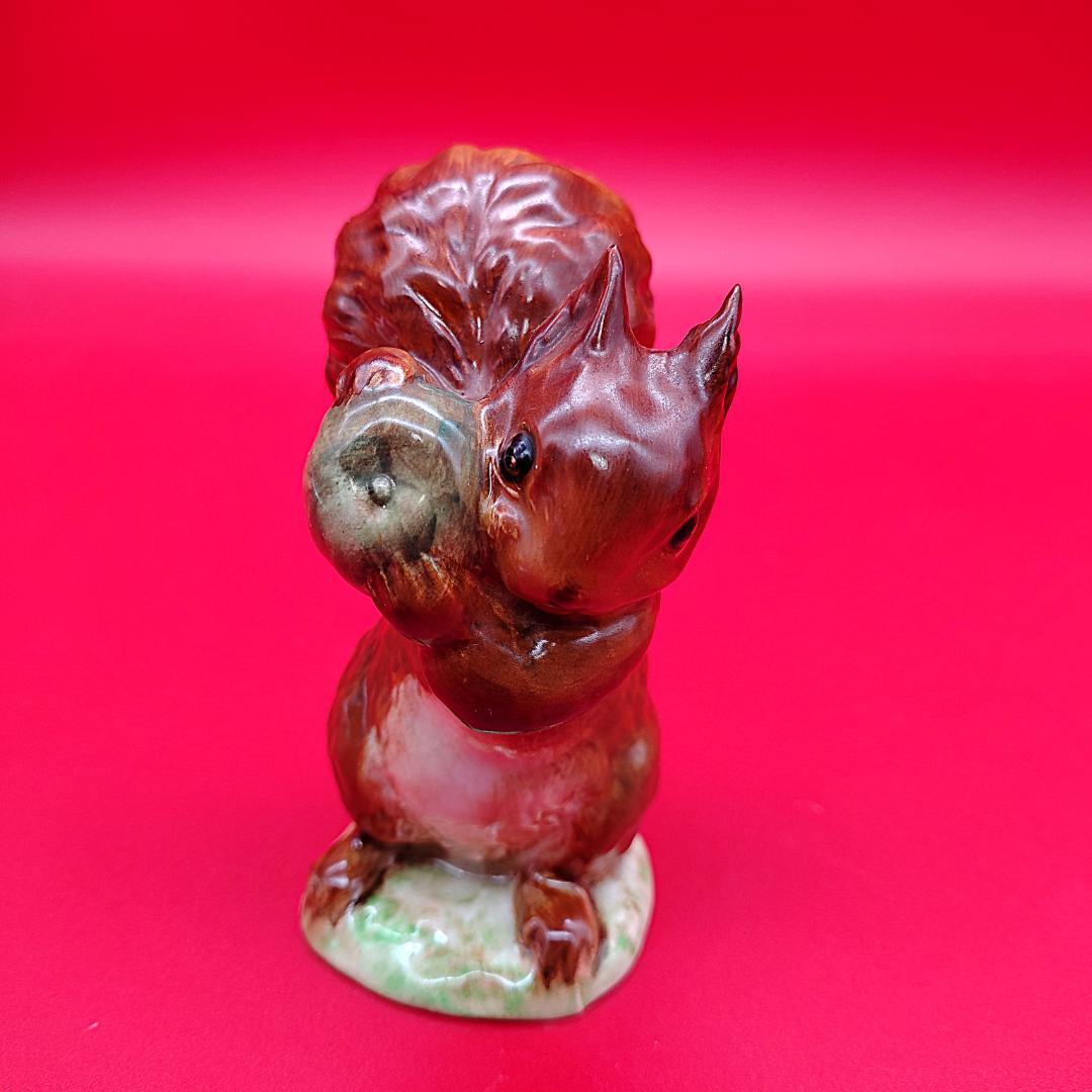 【ゴールドオーバル BP2】BESWICK リス フィギュリン ピーターラビット