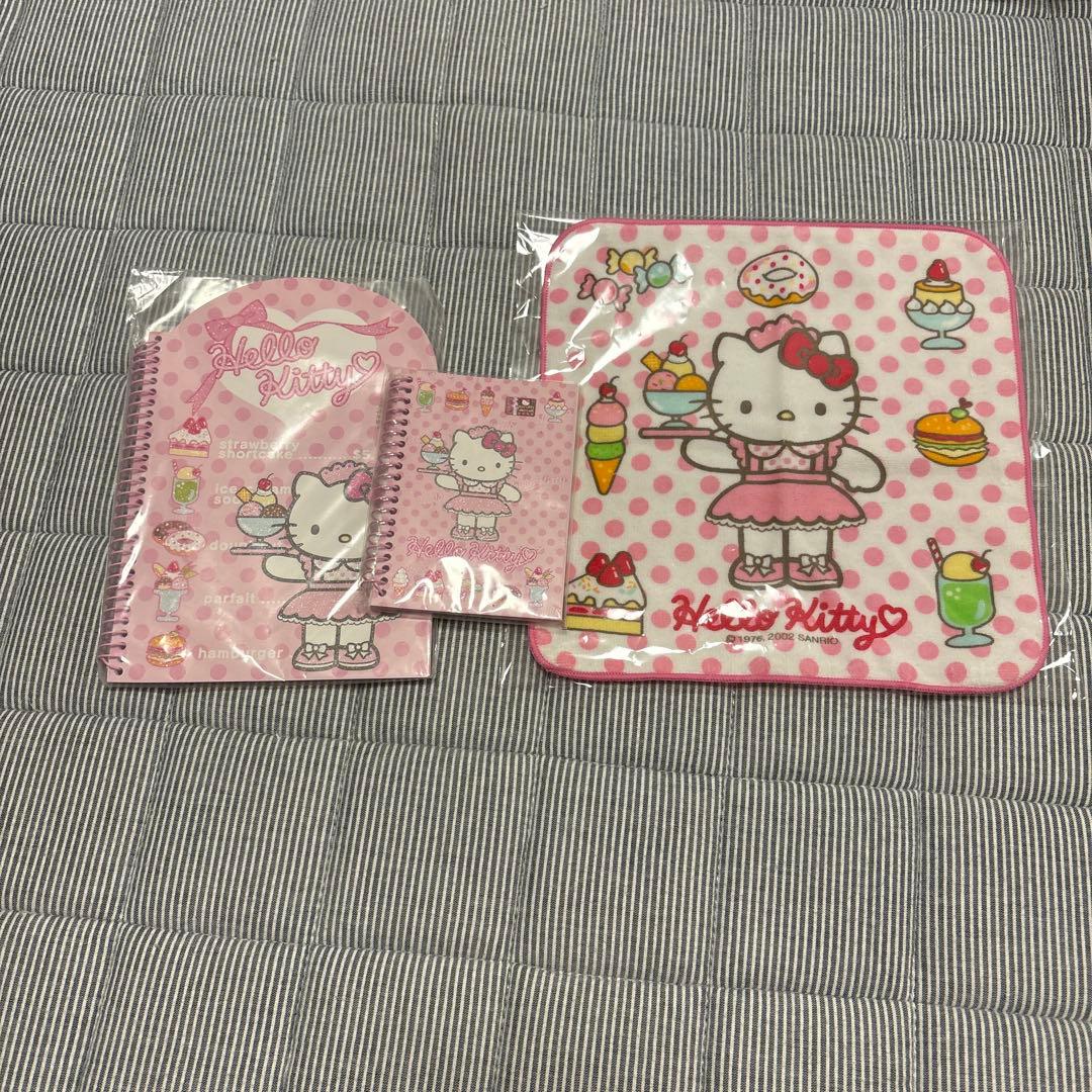 ハローキティ　ウェイトレス　セット