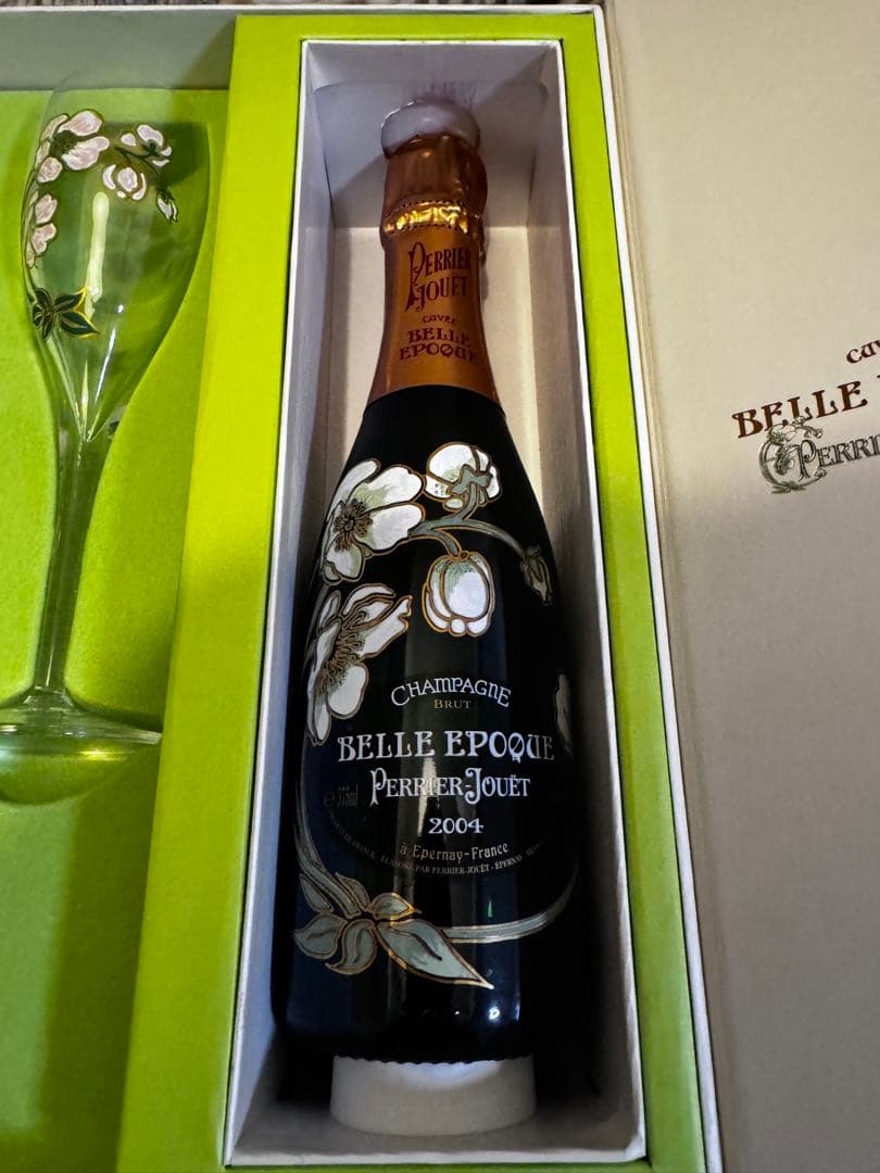 未開栓 ベルエポック シャンパンセット グラス付き ギフト箱入り 2004