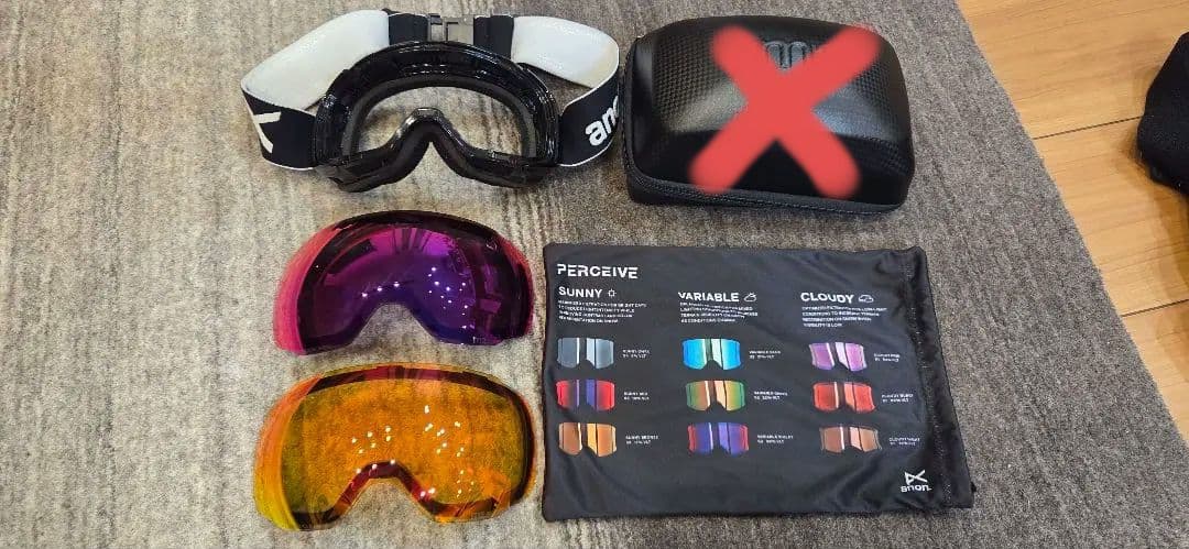 anon. m2 ゴーグル ケース　レンズ２枚付き