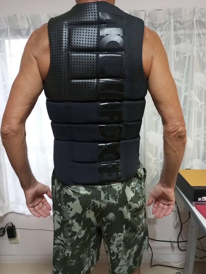 サーフィン・ボディボード Liquid Force Impact Vest