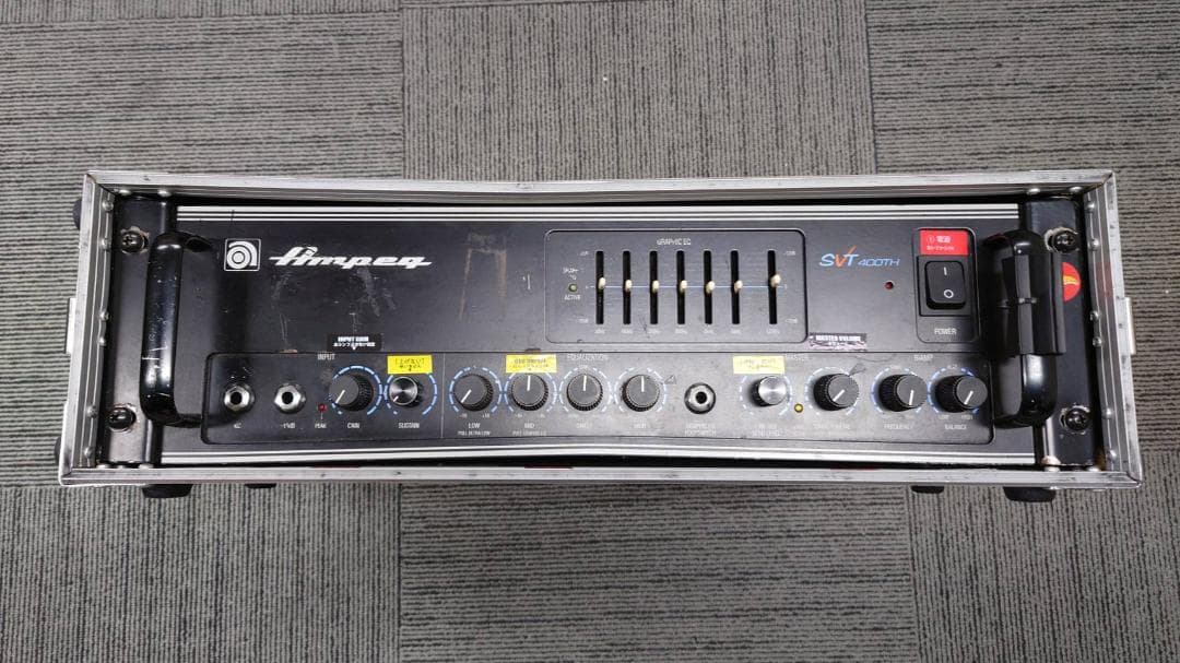 AMPEG SVT-400TH ベースアンプヘッド　ラックケース付き