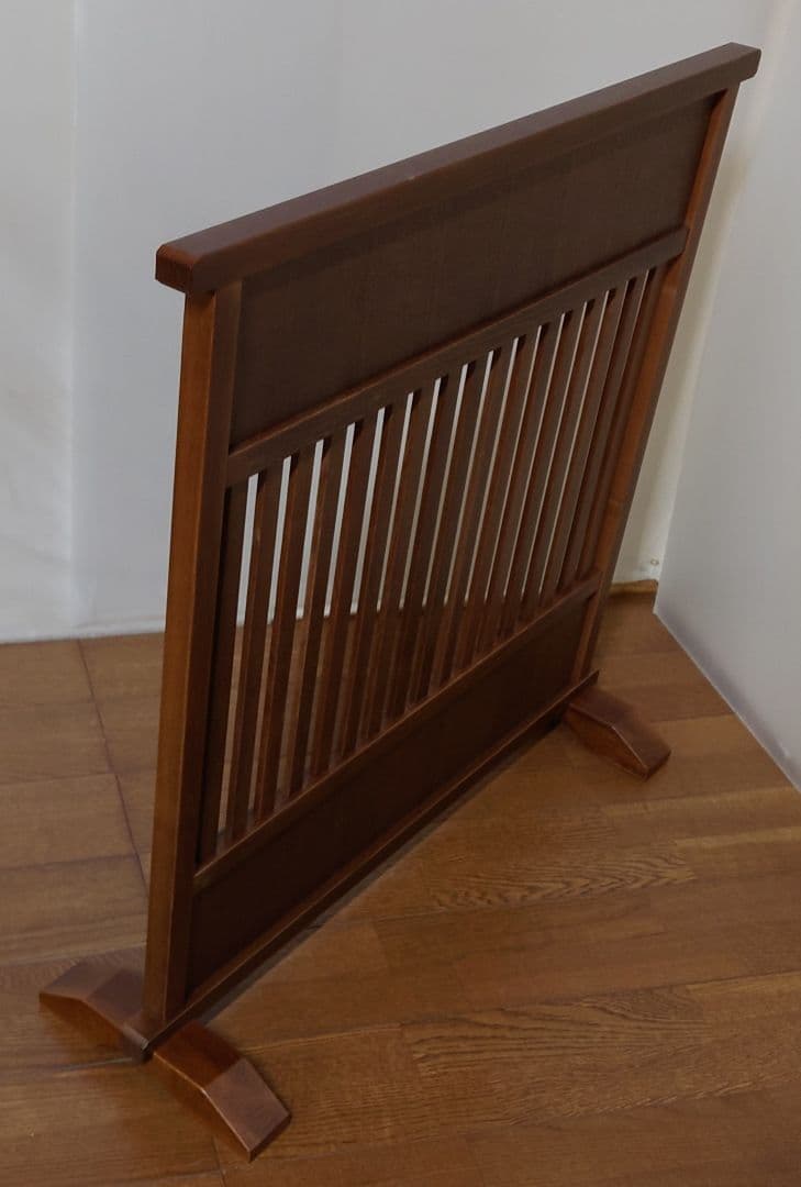 衝立　伝統和風格子状衝立　枯茶色仕上げ　天然杢タモ無垢材フレーム１枚式②