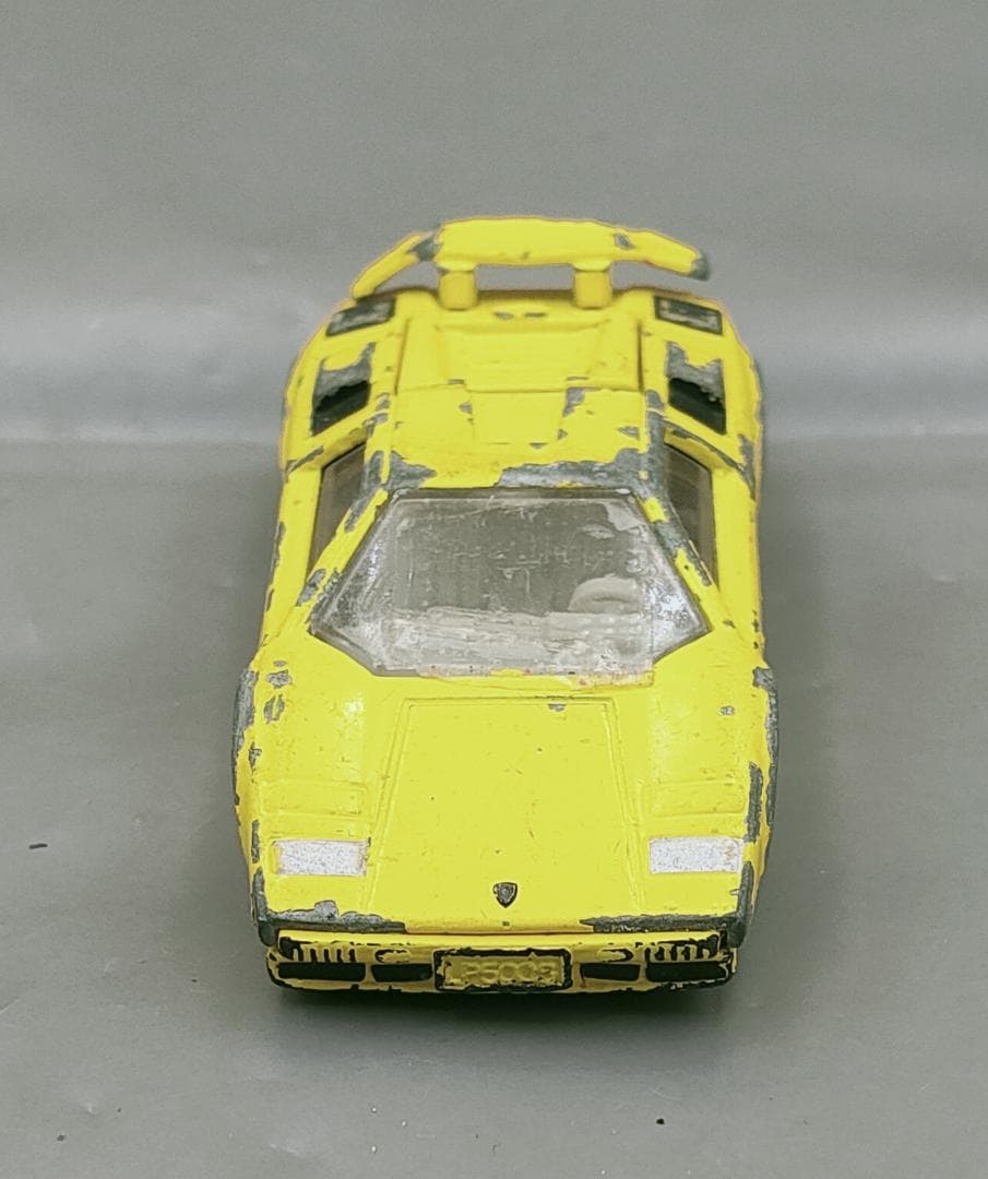 ランボルギー LP500 ニカー ダイキャスト トミカ No.F12 MC084