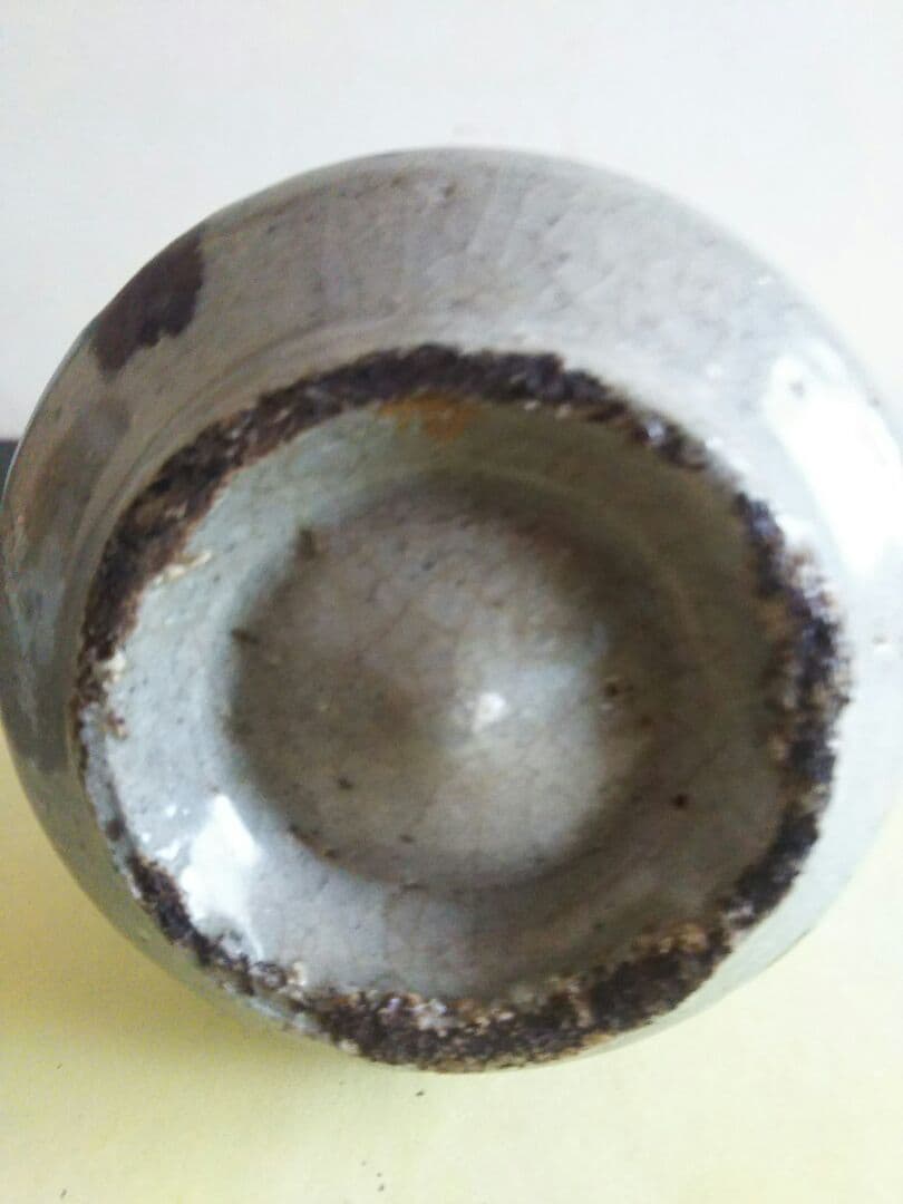 李の時代の焼き物と思います