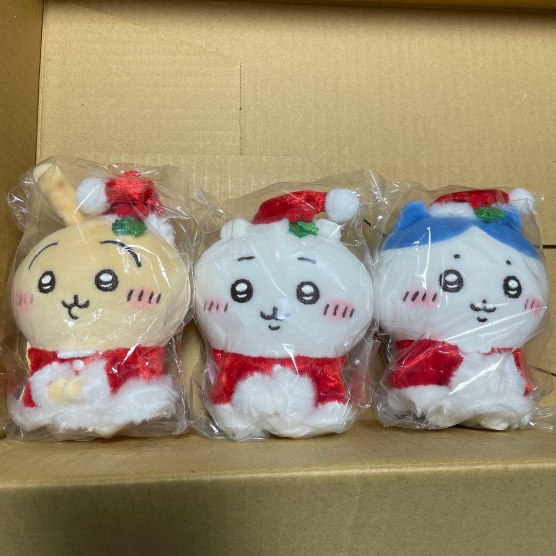 ちいかわ サンタさんだ！持ちますマスコット 3種セット