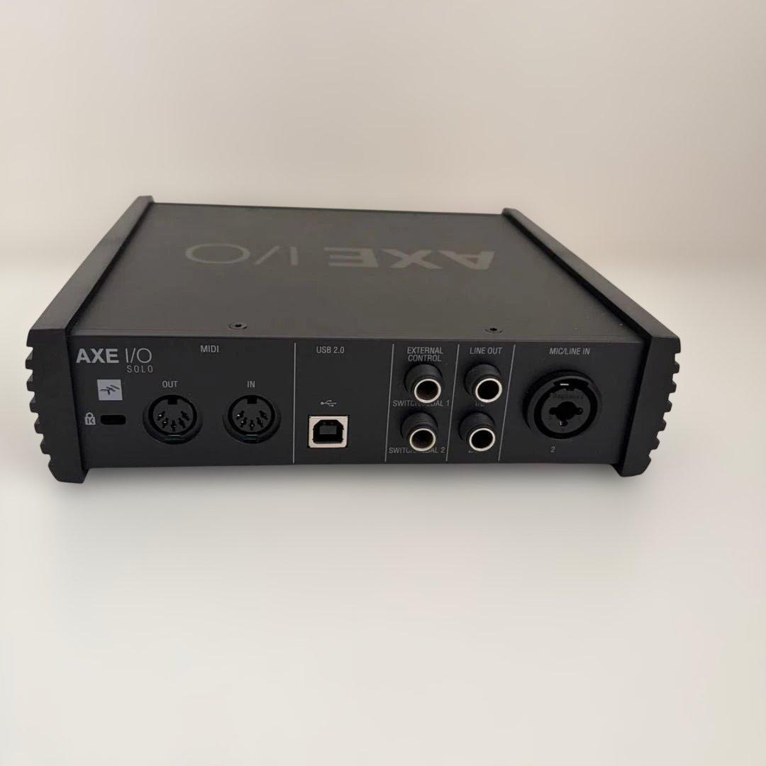 動作未確認 IK Multimedia AXE I/O Solo
