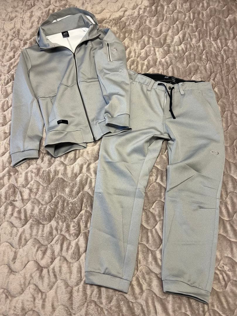 【レア】オークリースカル ライトグレー 上下セットアップ