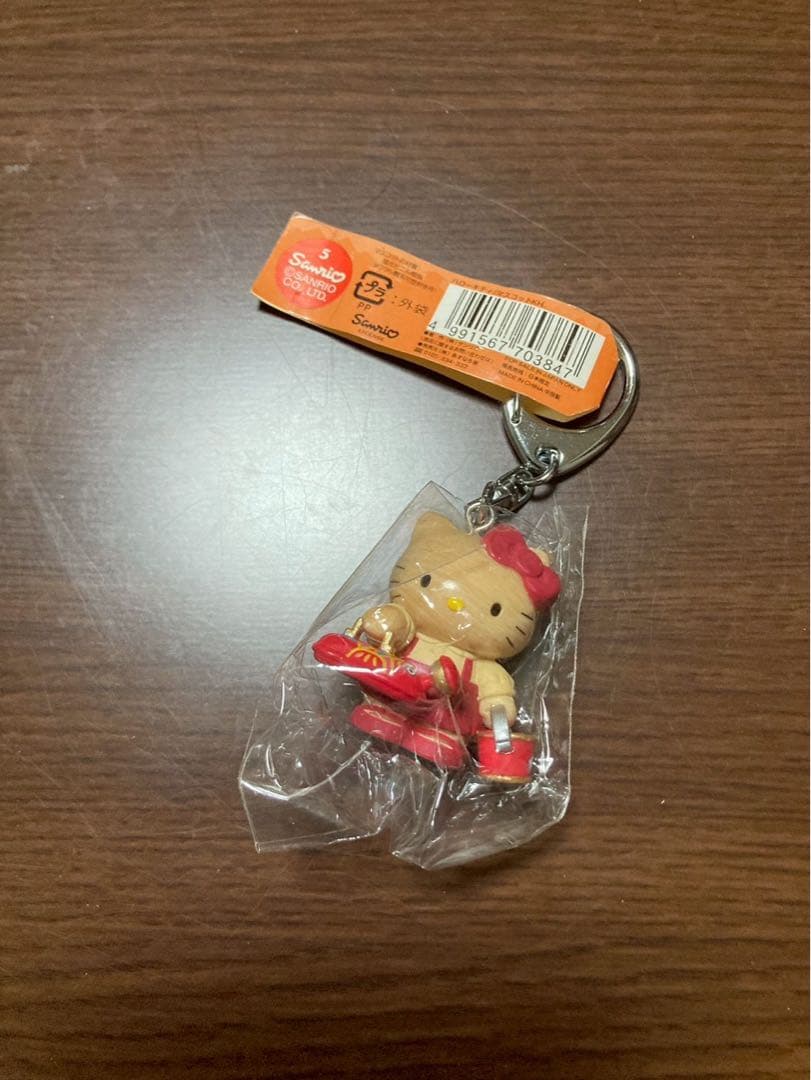 希少 激レア 新品 ご当地 ハローキティ 夕焼け はろうきてぃ キーホルダー