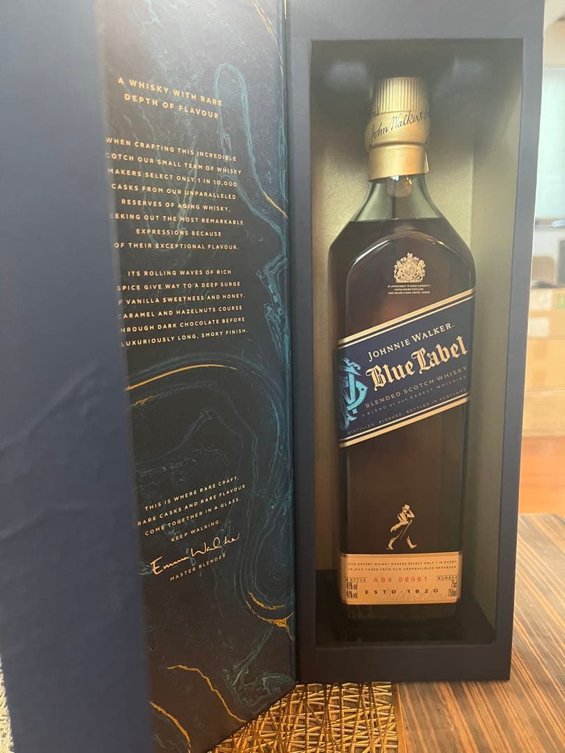 ジョニーウォーカー ブルーラベル ギフトボックス入り　未開封