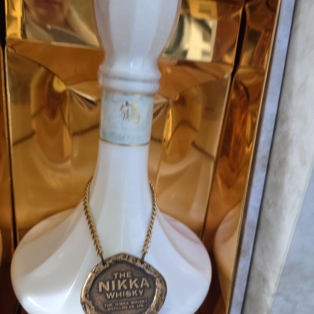 【未開封】限定盤箱入ニッカウイスキー鶴 陶器ボトル 700ml 古酒アンティーク