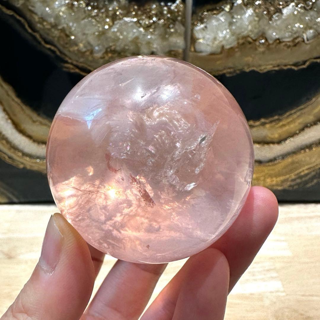 ジェムローズクォーツ　高品質　5.4㎝　スフィア　透明度　ゼリー感　サーモンピン