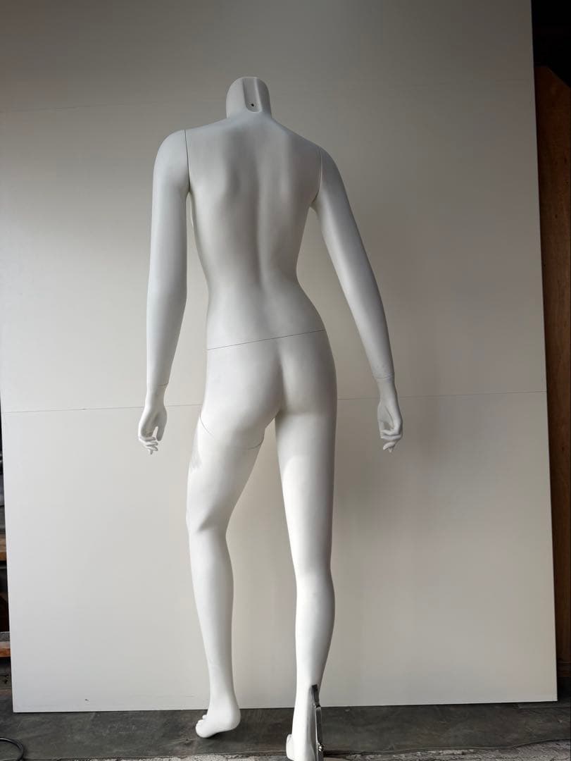ホワイト女性用マネキン 全身タイプ　９号