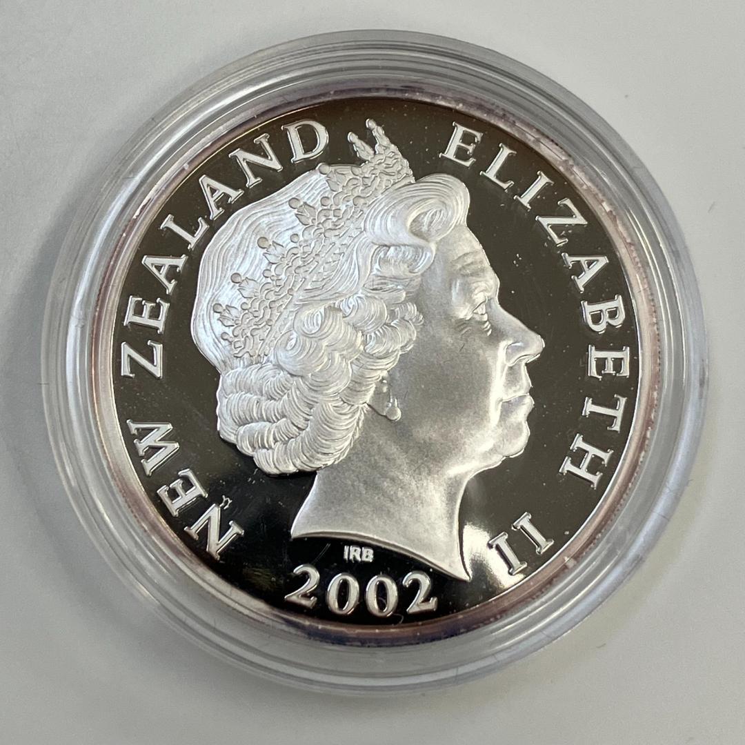 ニュージーランド中央銀行発行 ヘクターズイルカ 5ドル記念硬貨 2002年