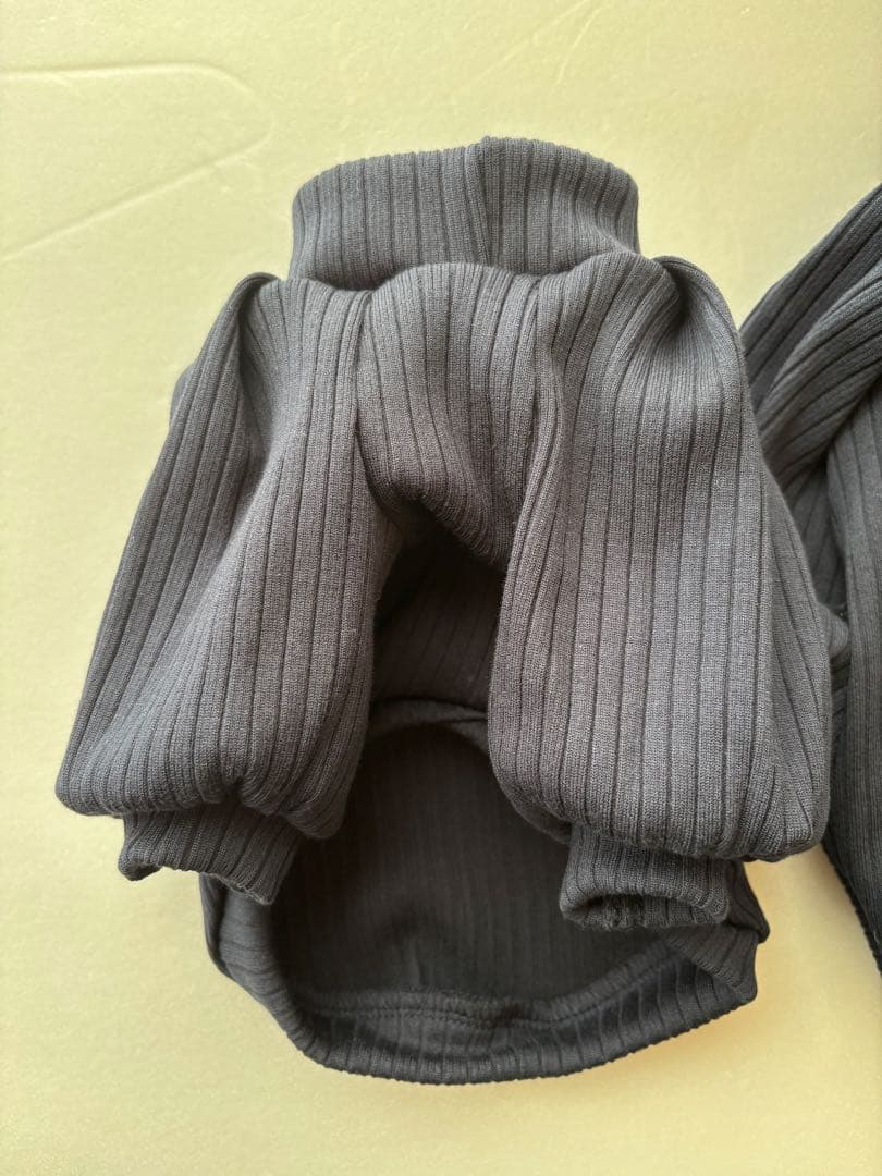 ネイビーリブニットの犬の服