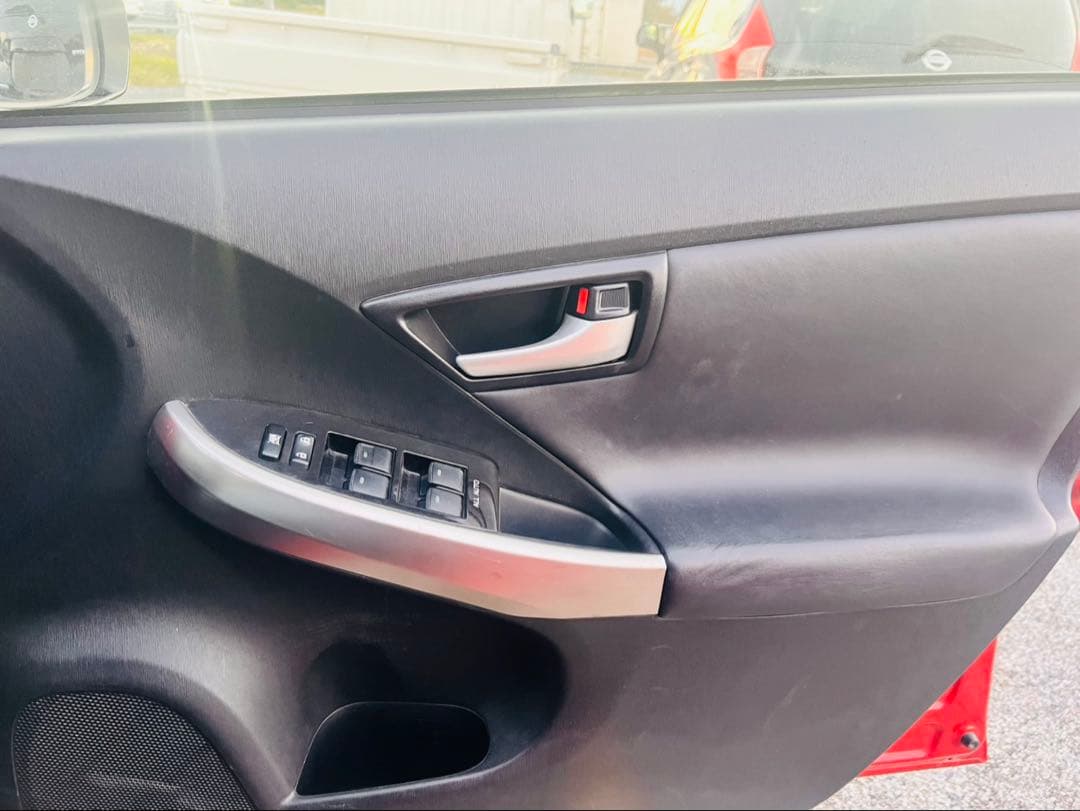 プリウスPHV本体価格ー55万