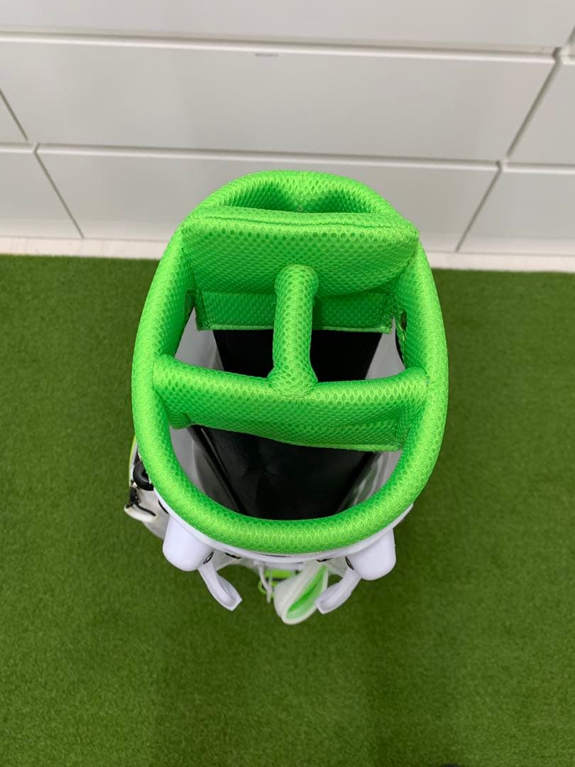 エリートグリップ e.smart18 スタンドゴルフバッグ ホワイト・グリーン