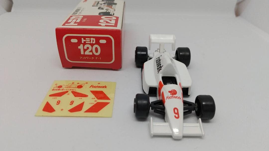 TOMICA トミカ Footwork フットワーク F1 1/64 ミニカー