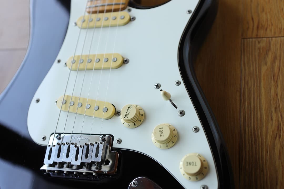 Fender Japan STM-55 BLK ミディアムスケール