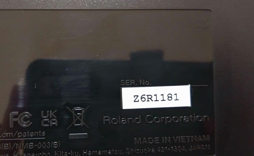 BOSS GT-1 W　ギターエフェクター