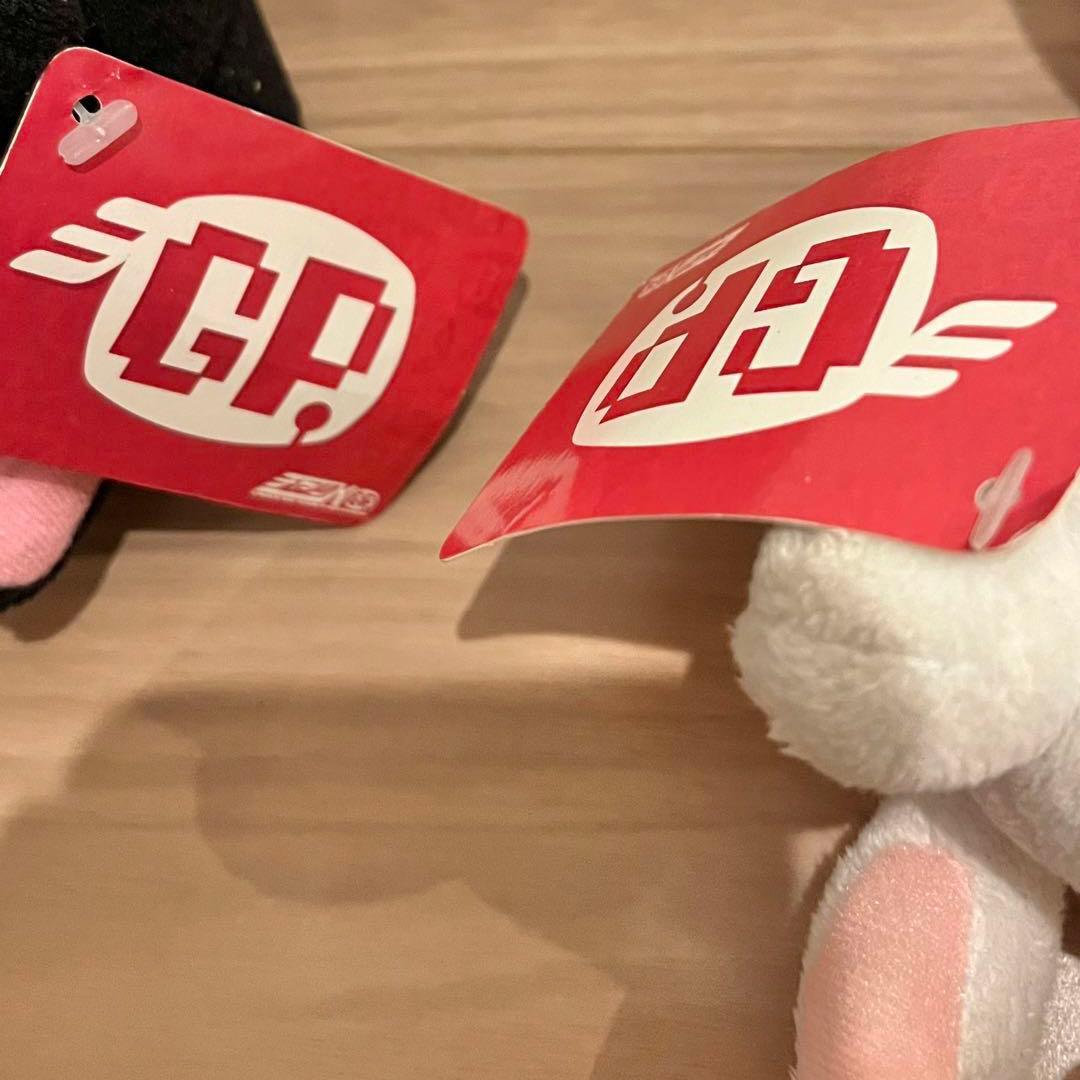 チャックスGP 汎用うさぎ ぬいぐるみポーチ ブラック＆ホワイト タグ付き