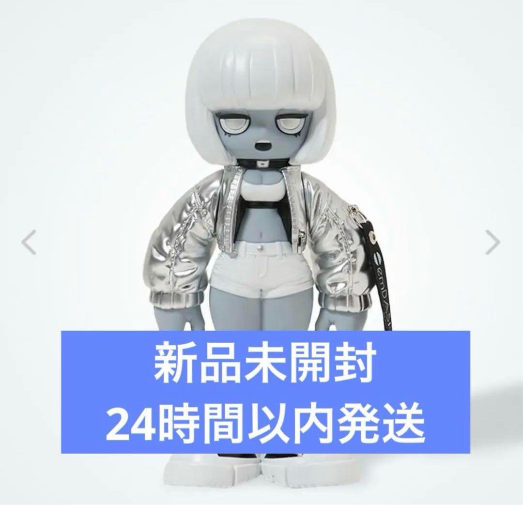 新品未開封 emDASH x SNKRDUNK Soft Vinyl Toy