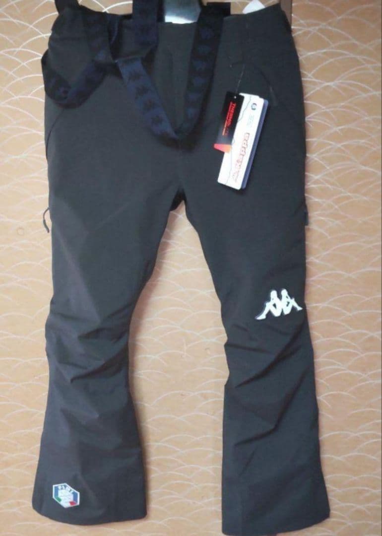 新品タグ付き Kappaカッパ イタリアナショナルチームモデルパンツ