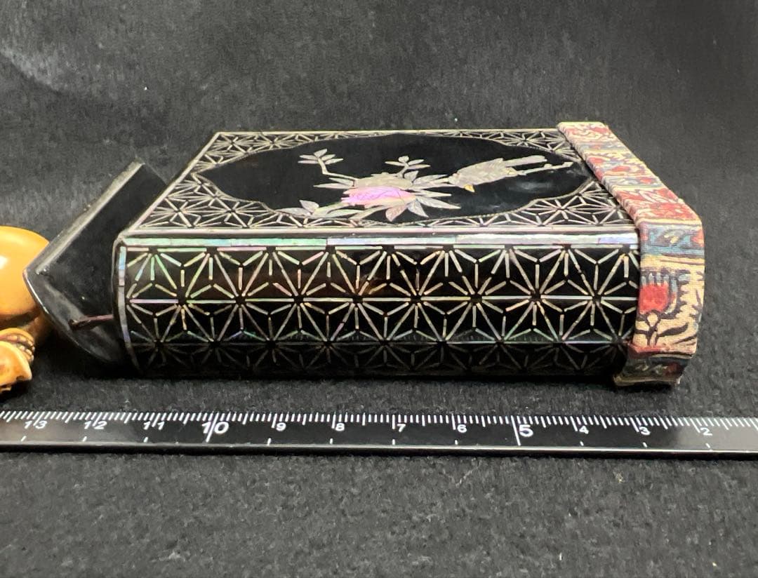 江戸時代　極上螺鈿花鳥図提物、極上馬根付　66g 東Y8-0122☆2Fトニサ