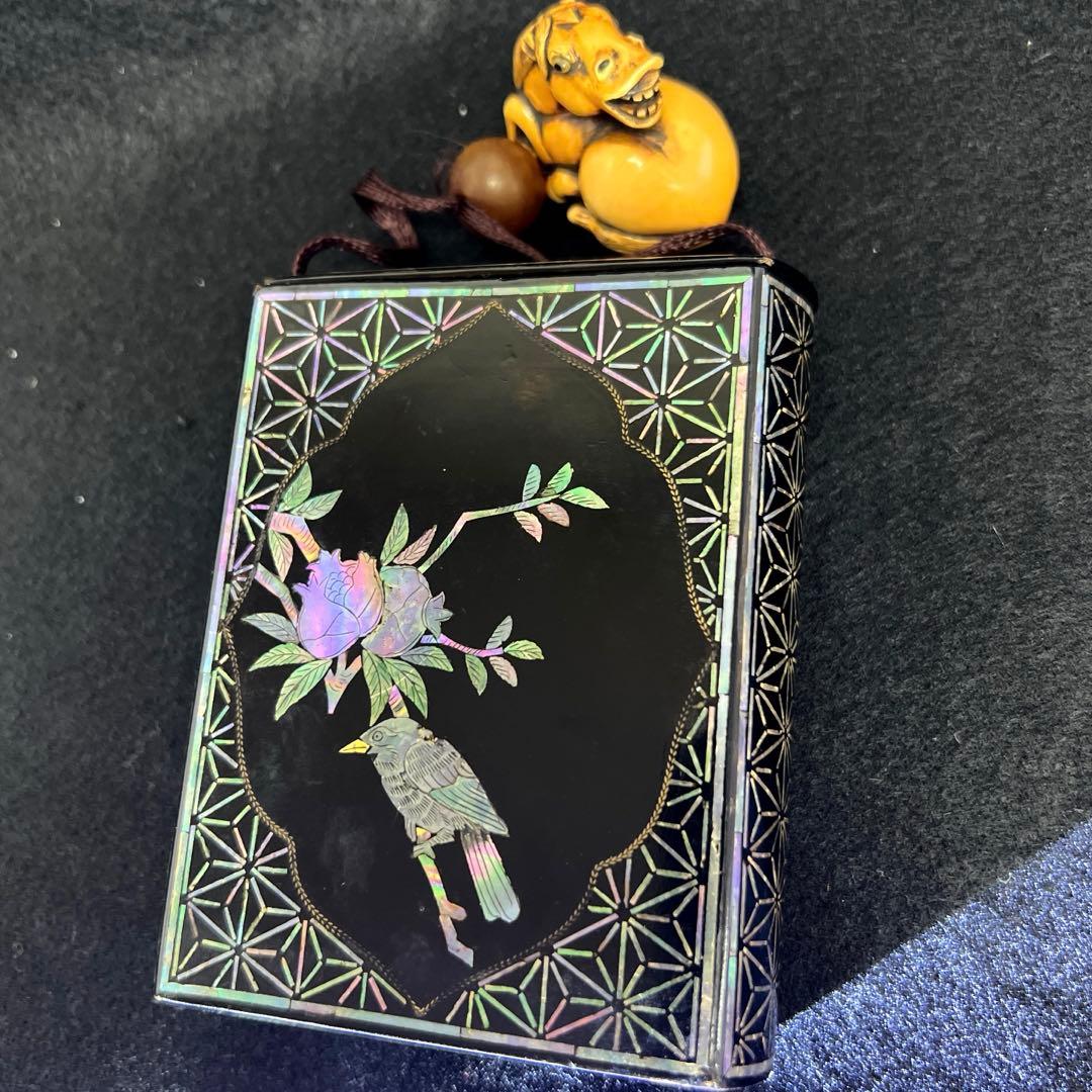 江戸時代　極上螺鈿花鳥図提物、極上馬根付　66g 東Y8-0122☆2Fトニサ