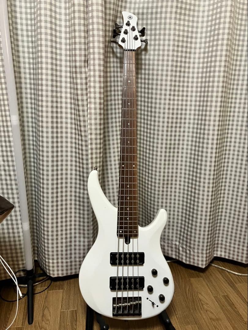 5弦ベースYAMAHA ( ヤマハ ) / TRBX305 WH