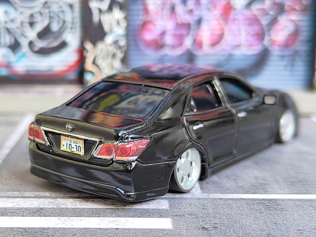 トミカ改造 トヨタ 21クラウン VIP仕様 全塗装 深リム ホットウィール