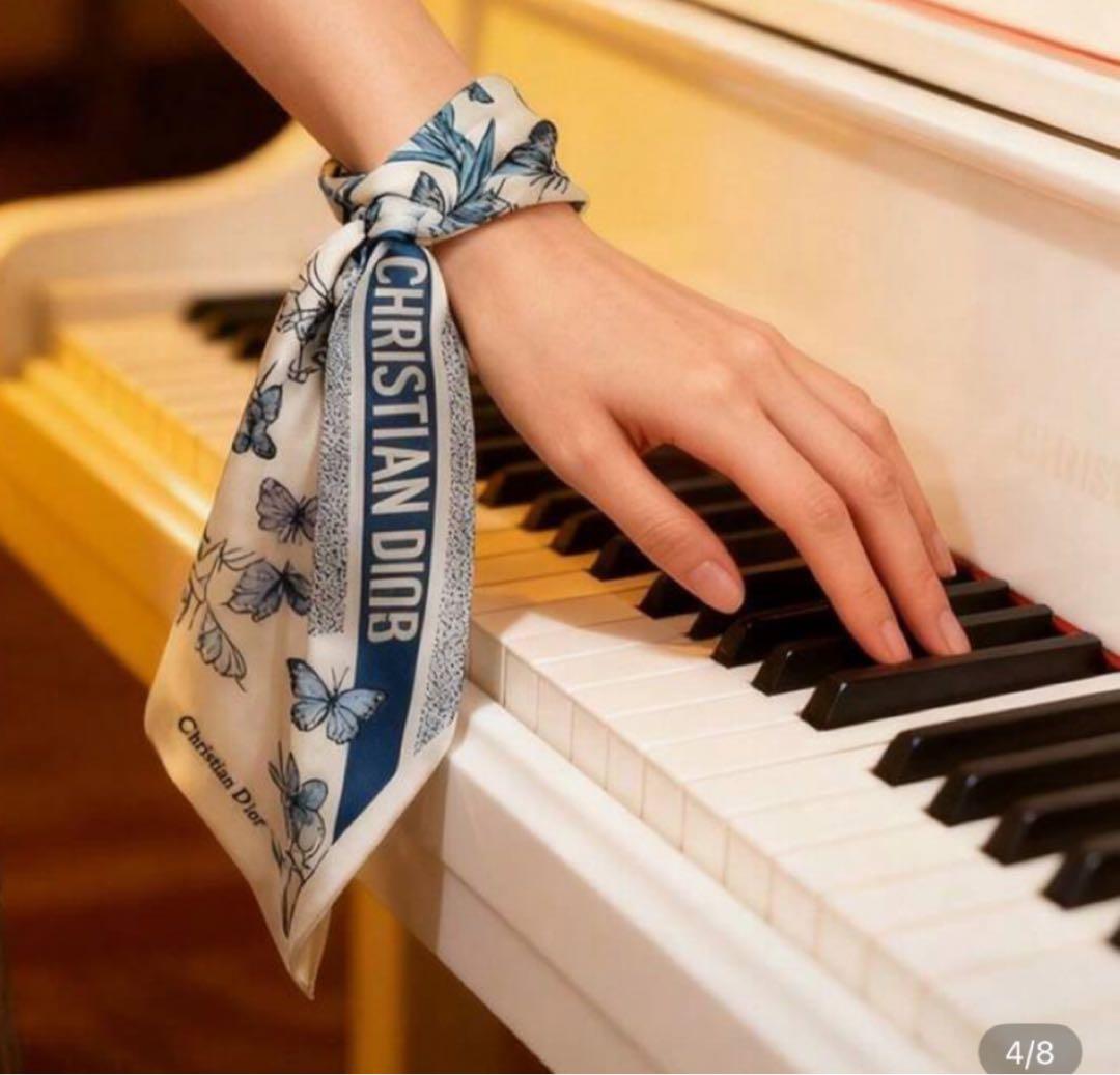 新品Dior ノベルティ シルクミッツァ スカーフ ディオール ベビーブルー蝶々