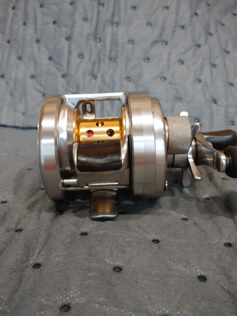 シマノ カルカッタコンクエスト100 DC