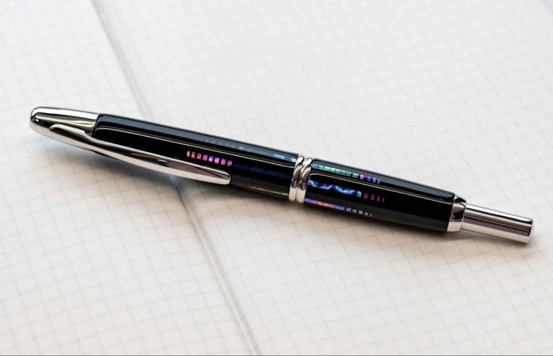 PILOT キャップレス 万年筆 螺鈿 水面 F字幅 新品