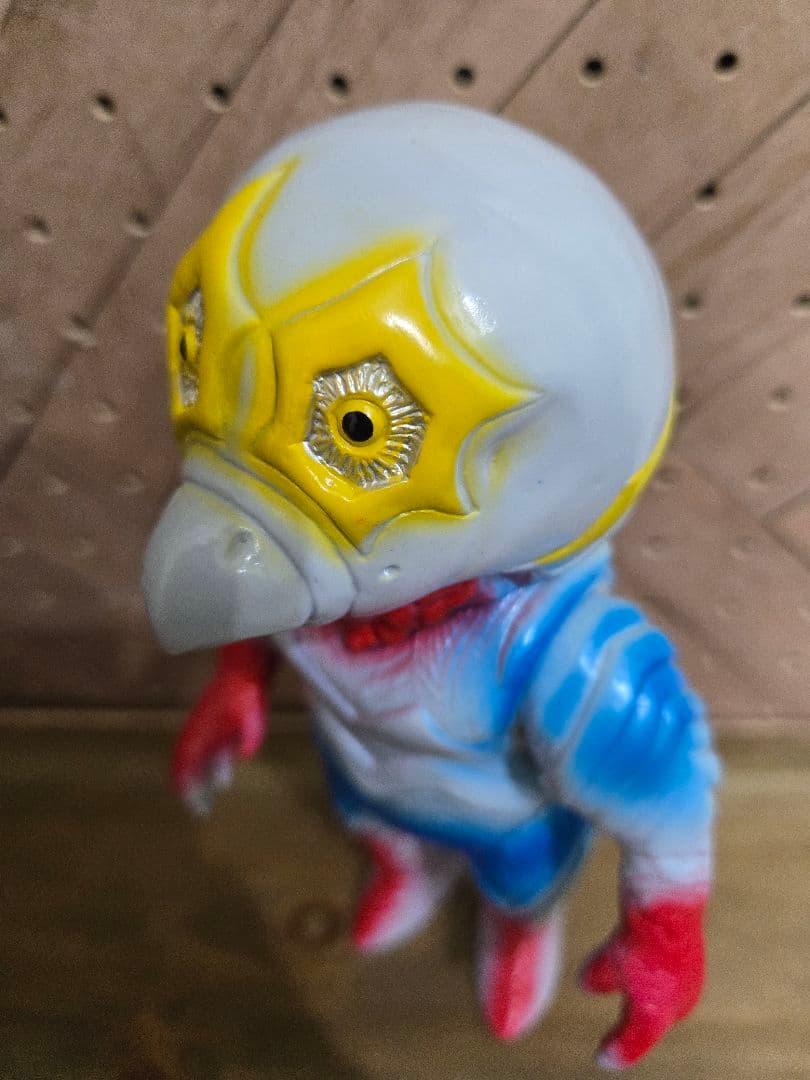 ベアモデル ガッツ星人 ソフビ