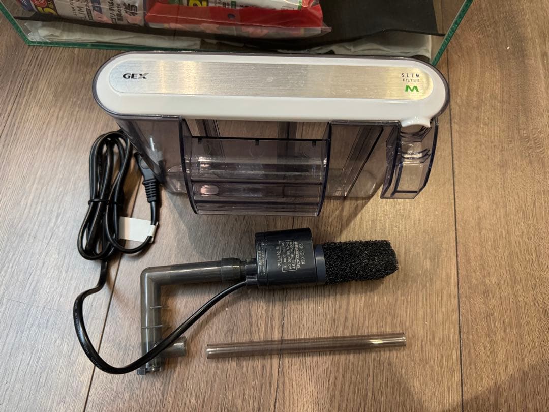 中型ガラス水槽とGEXフィルター・エアポンプセット