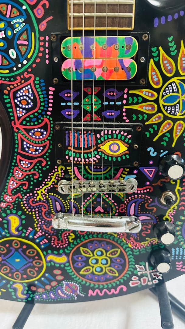 か*ず様 hide風ギターモッキンバード（サイケペイント）