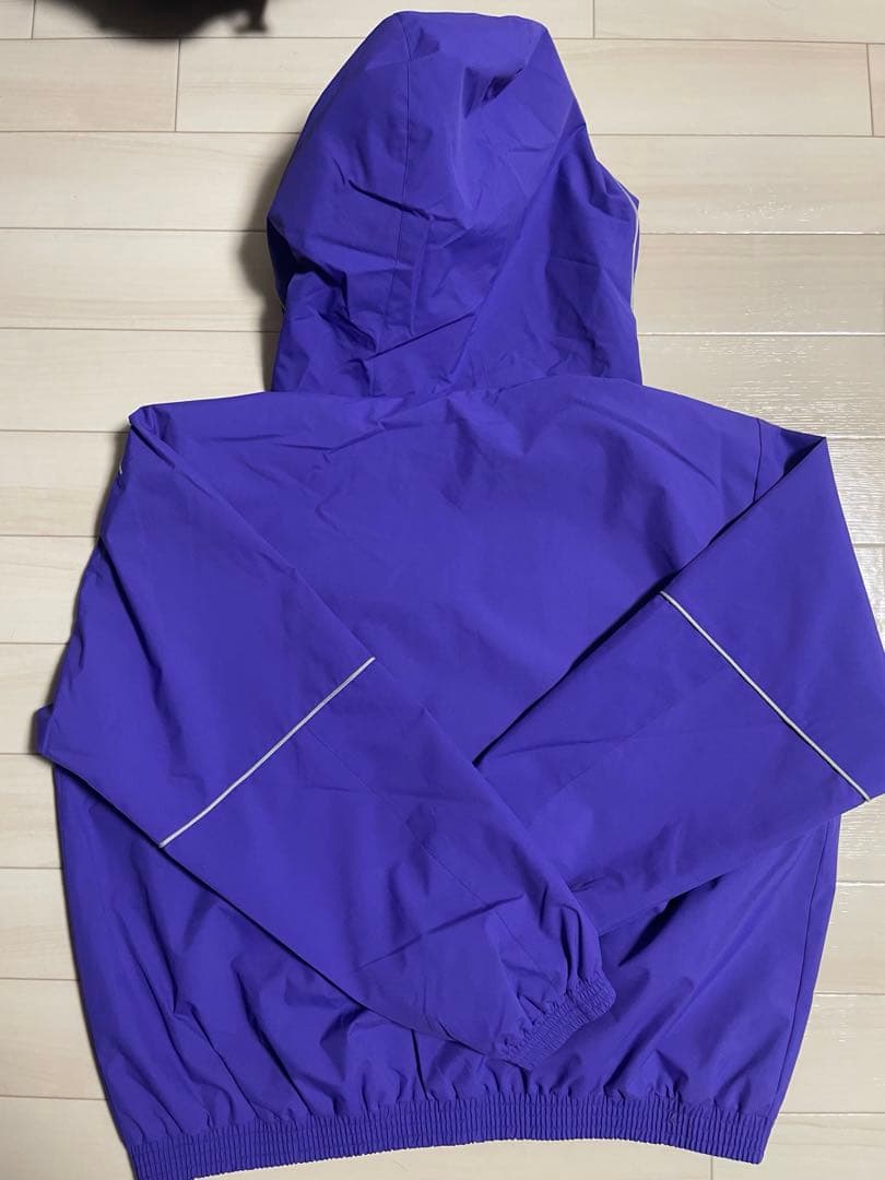 サンフレッチェ広島　ウィンドブレーカー（ルモスアロー） バイオレット