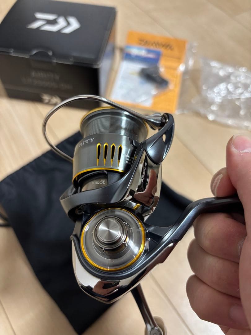 [1/16で一旦取下げ/限定値引]【極美品】23エアリティLT2500S-DH