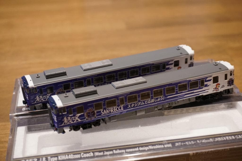 キハ40-2081 2132 サンフレッチェ　応援ラッピング仕様 Ｍ車+T車