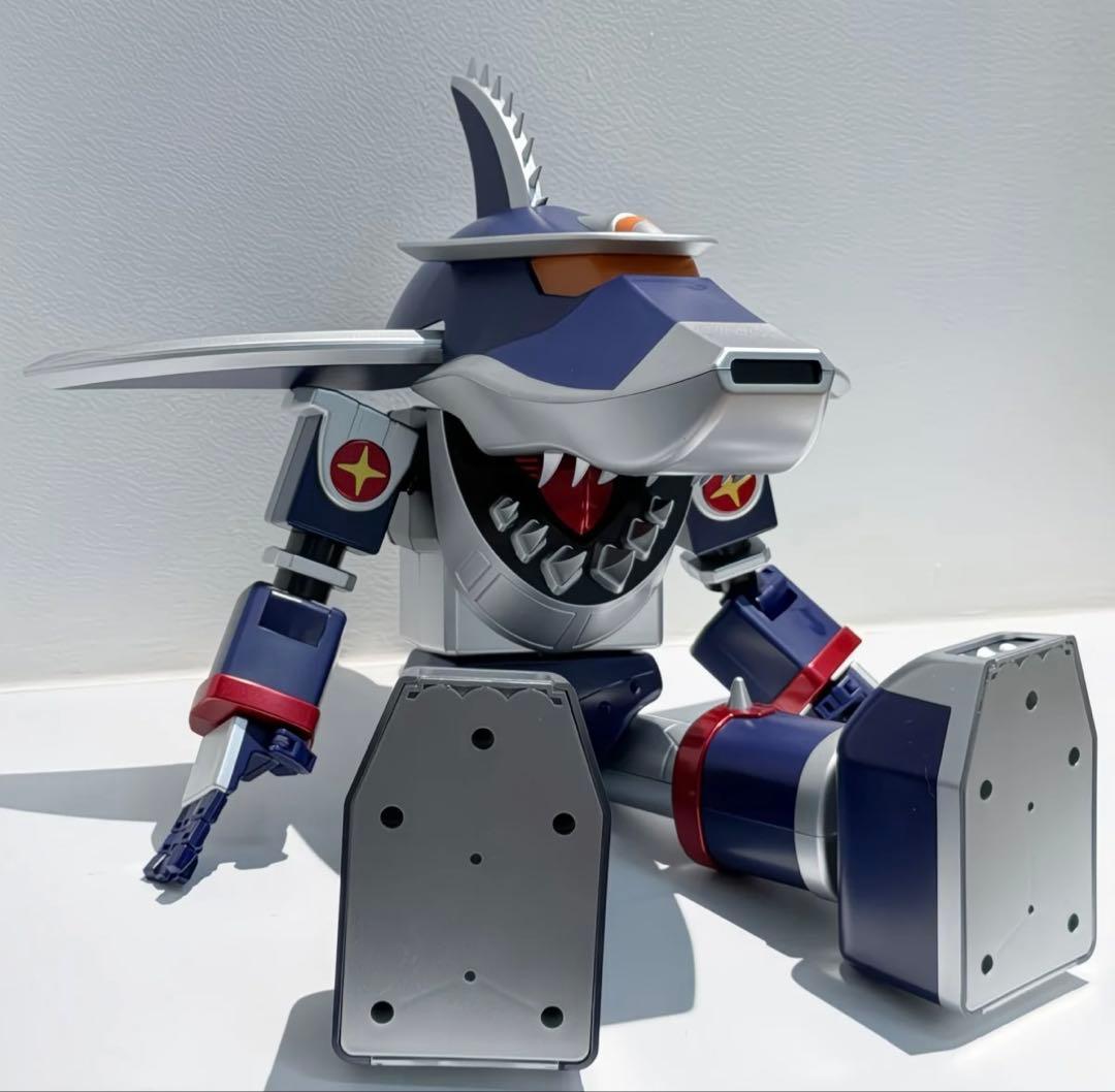 メタルジャック（鉄甲小宝）のサメジャイアントの海外製フィギュア