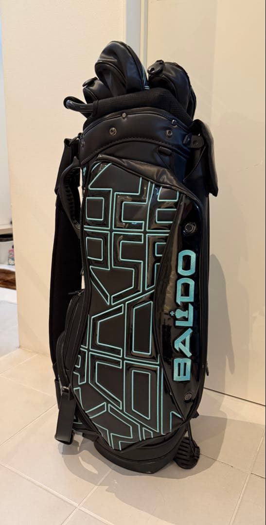 BAILDO キャディバッグ ブラック／ターコイズブルー