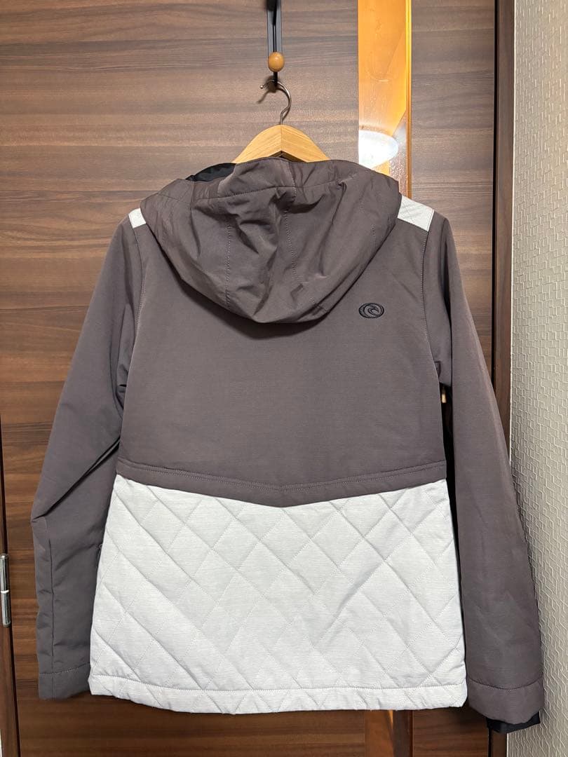 リップカール　スノーウェア